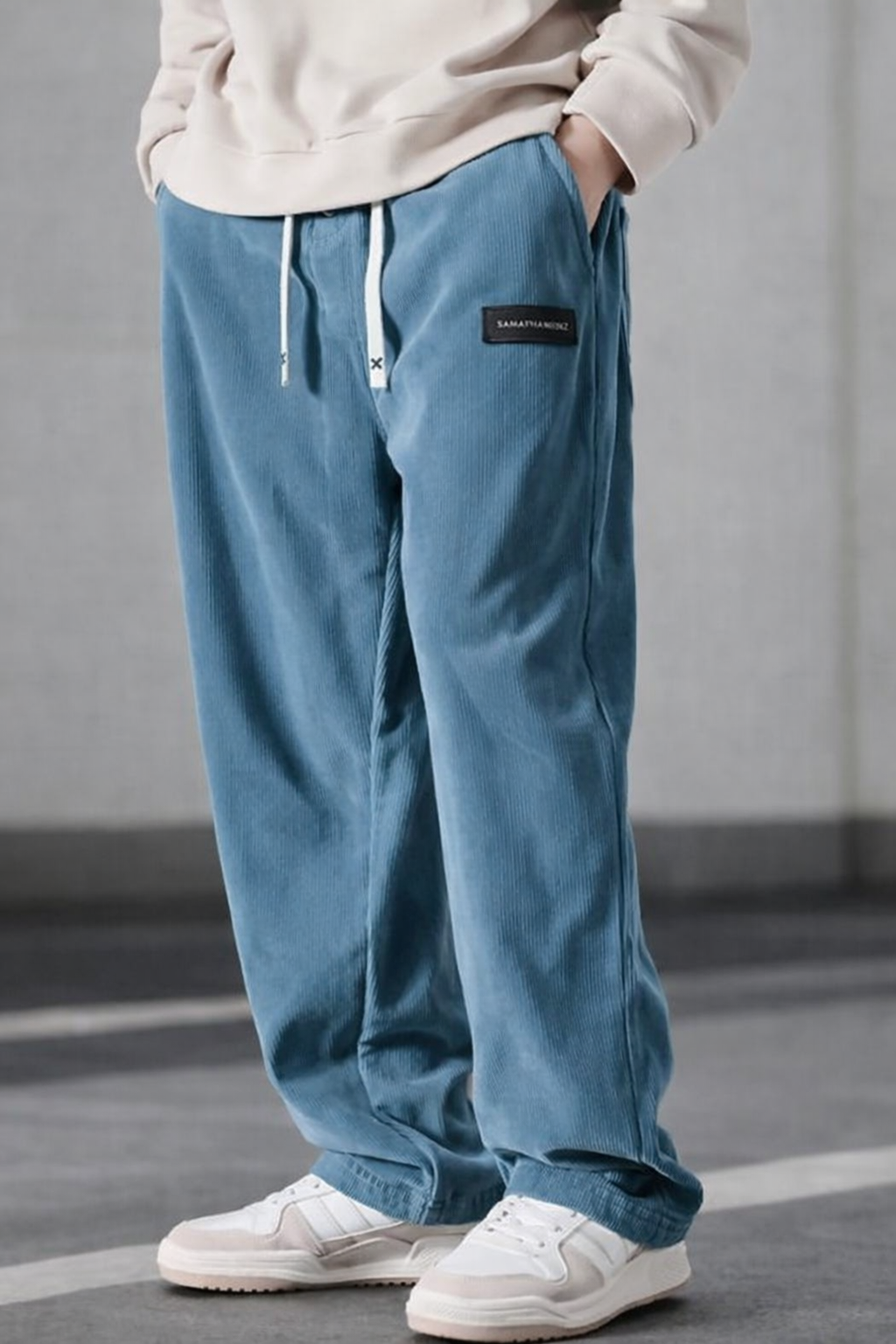 Carin | Komfortable Herren Freizeithose modern geschnitten