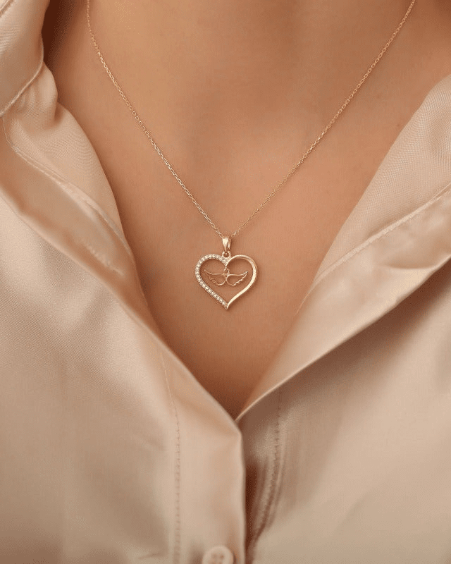 Nina | Stilvolle Damenkette mit Herz- und Engelanhänger