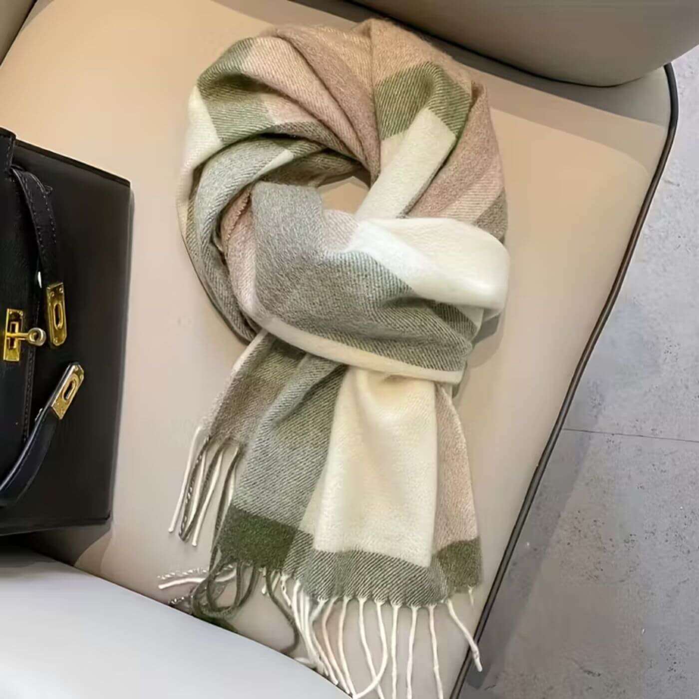 Clara | Damen Winter Schal weich & elegant geschnitten