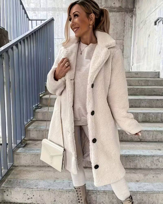 Dina | Stilvoller Damen-Plüschmantel weich & elegant