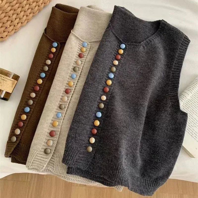 Emma | Feine Strickweste im klassischen Damenstil