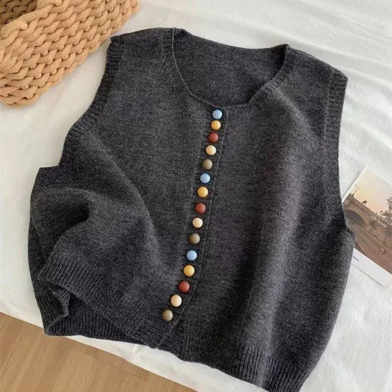 Emma | Feine Strickweste im klassischen Damenstil