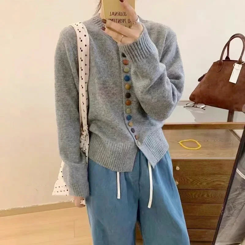 Jana | Feiner Strickcardigan mit schlichten Akzenten