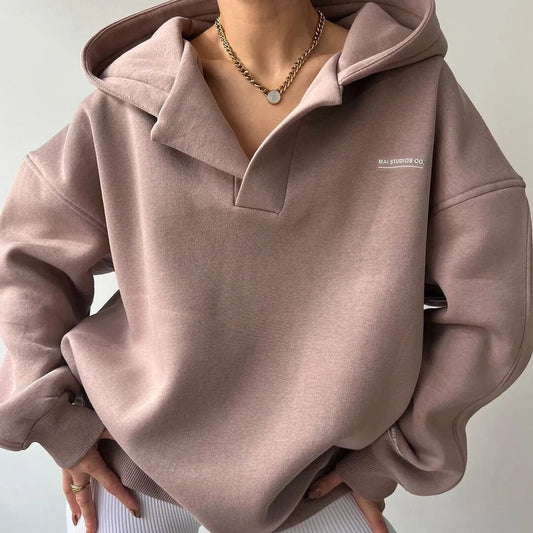 Mara | Moderner Damen Hoodie mit V-Ausschnitt für Alltag