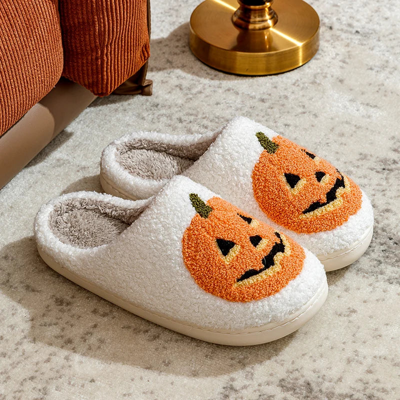 Mia | Bequeme Hausschuhe mit Halloween-Kürbismotiv