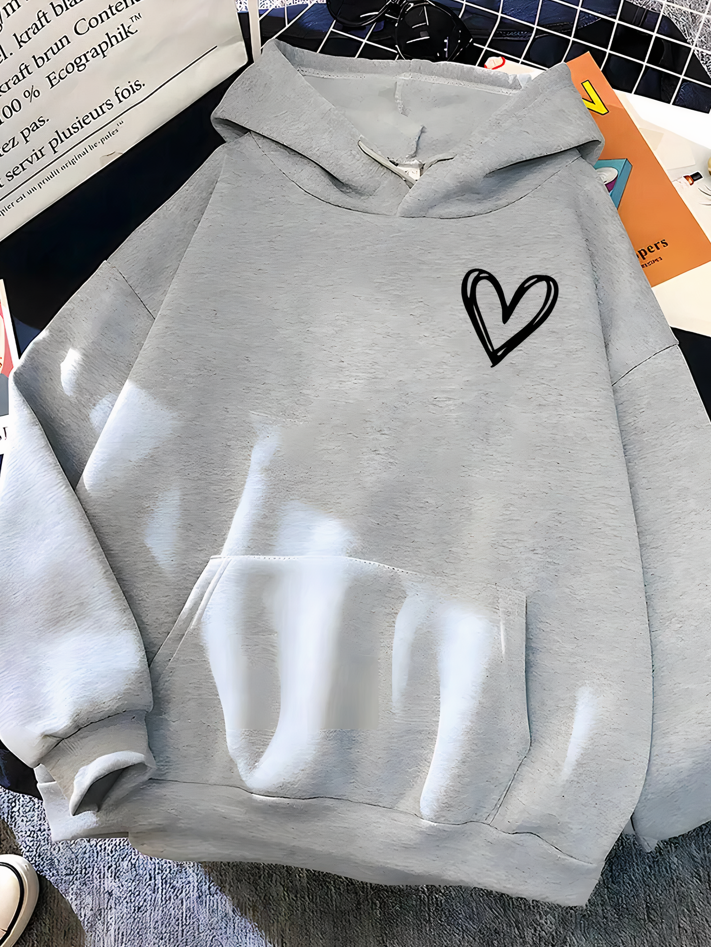 Mira | Lässiger Damen Hoodie mit süßem Herzmotiv