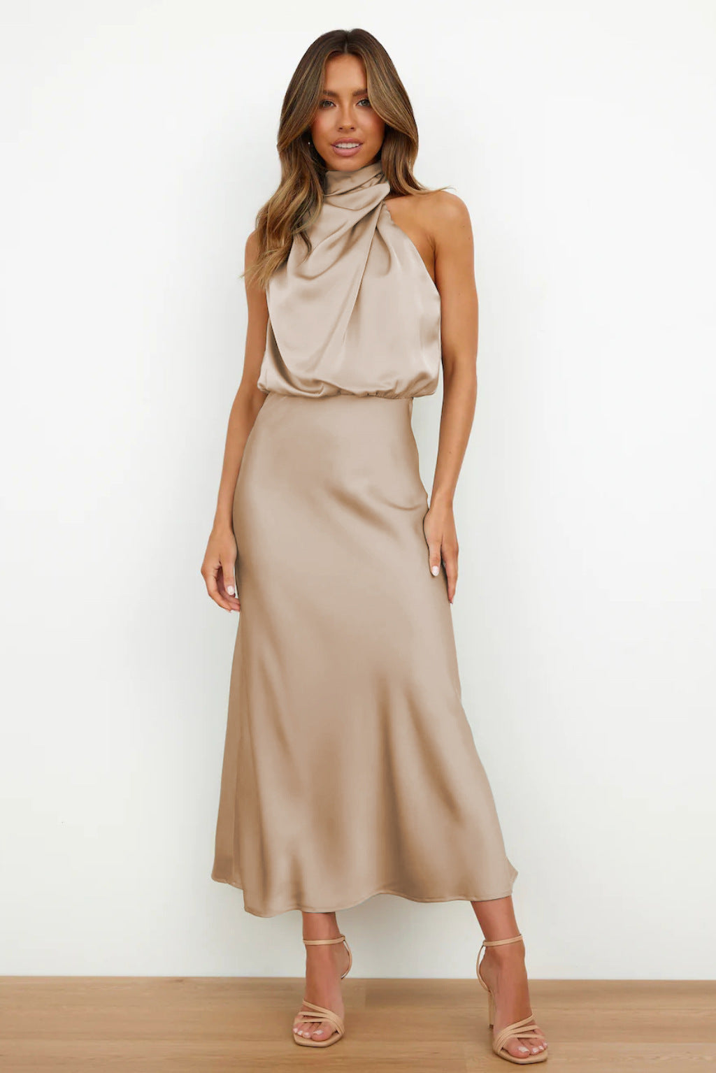 Noemi | Damen-Satinkleid mit luxuriösem Schimmer