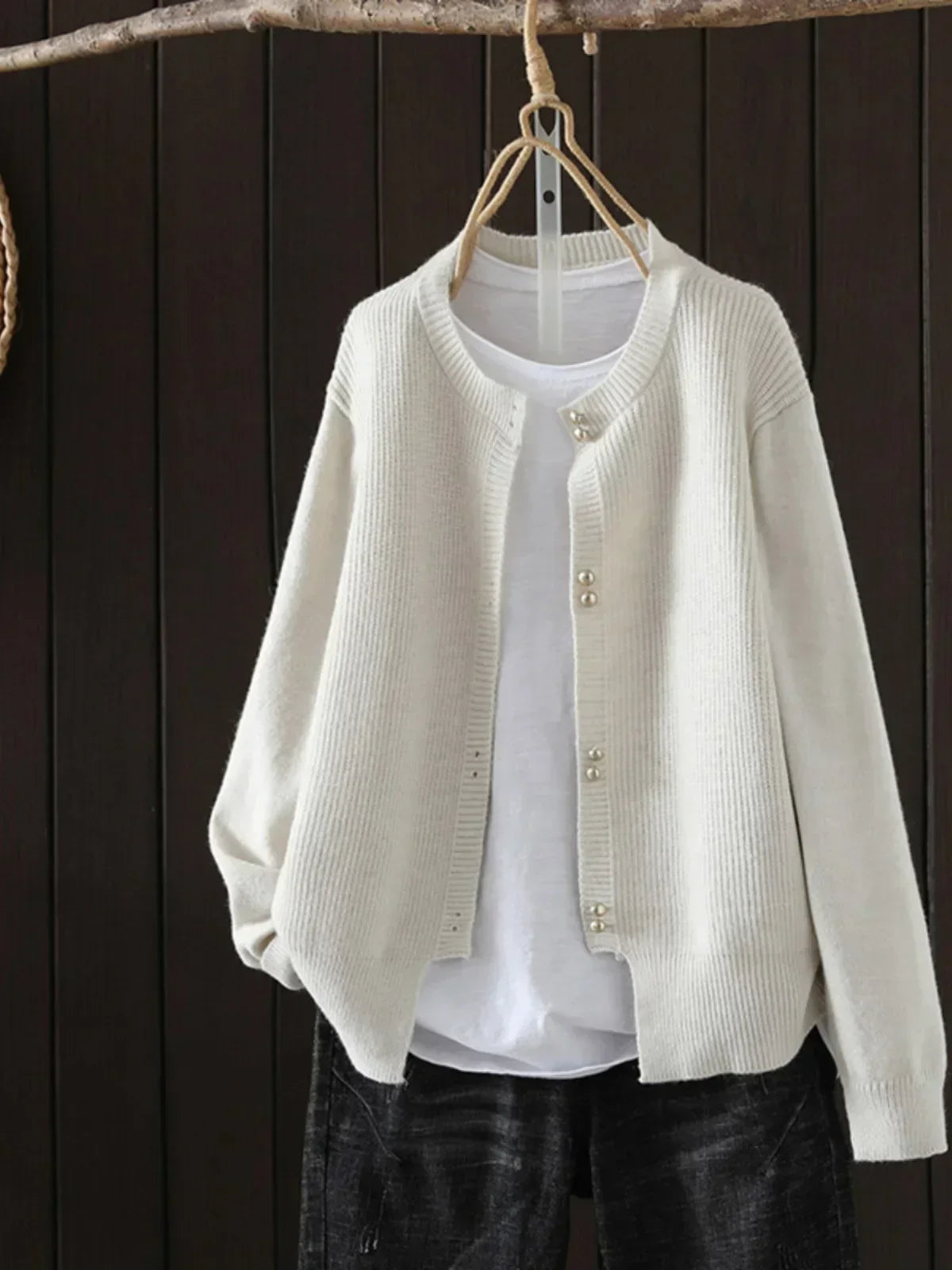 Nina | Strickcardigan für Damen mit zarten Perlenakzenten