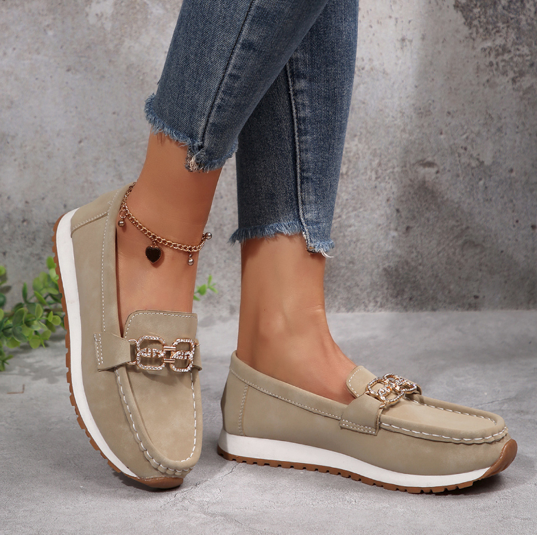 Lara | Stilvolle Slipper Mit Eleganter Schnalle