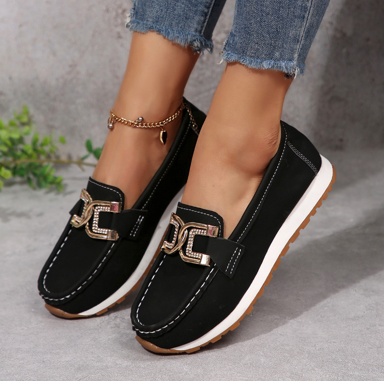 Lara | Stilvolle Slipper Mit Eleganter Schnalle