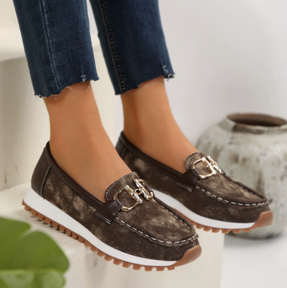 Hannah | Elegante Loafer Mit Glanzdetail Look