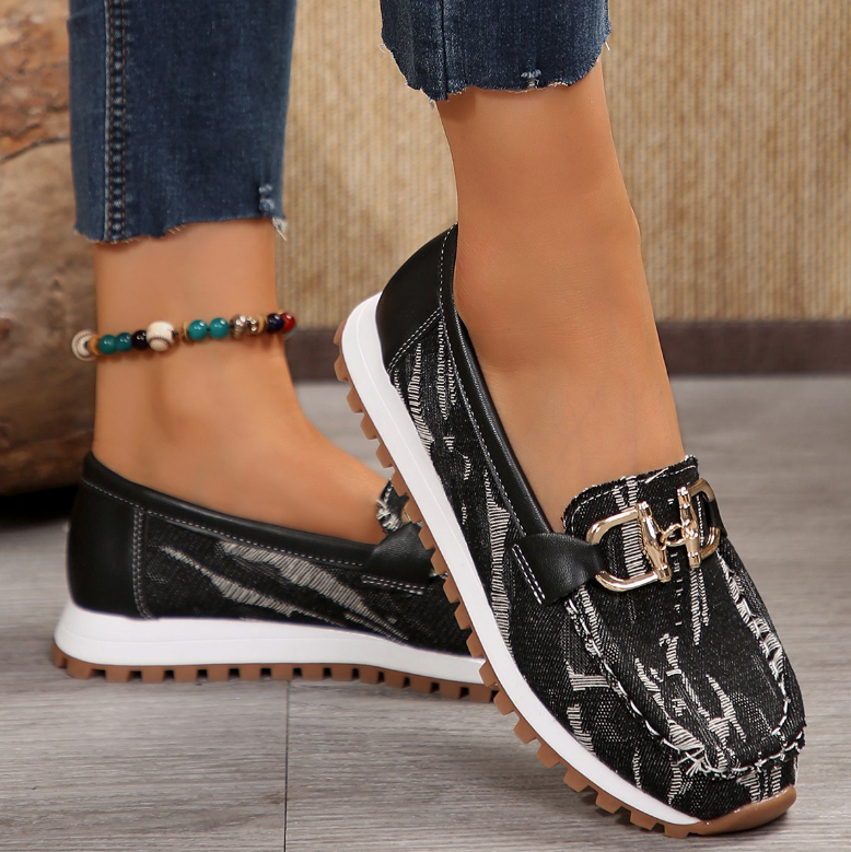 Hannah | Elegante Loafer Mit Glanzdetail Look