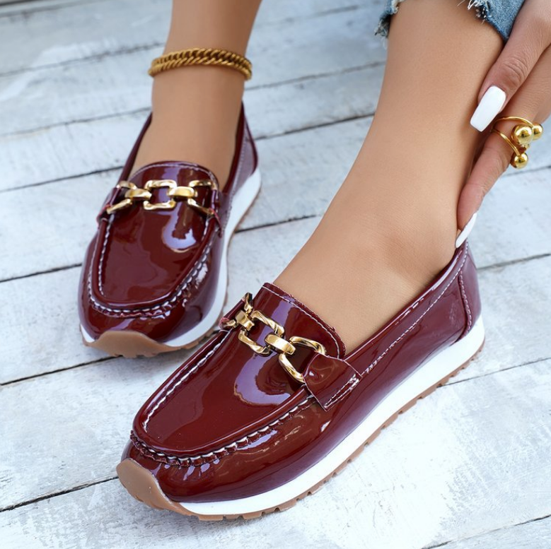 Ella | Bordeaux Slipper Mit Zeitloser Eleganz