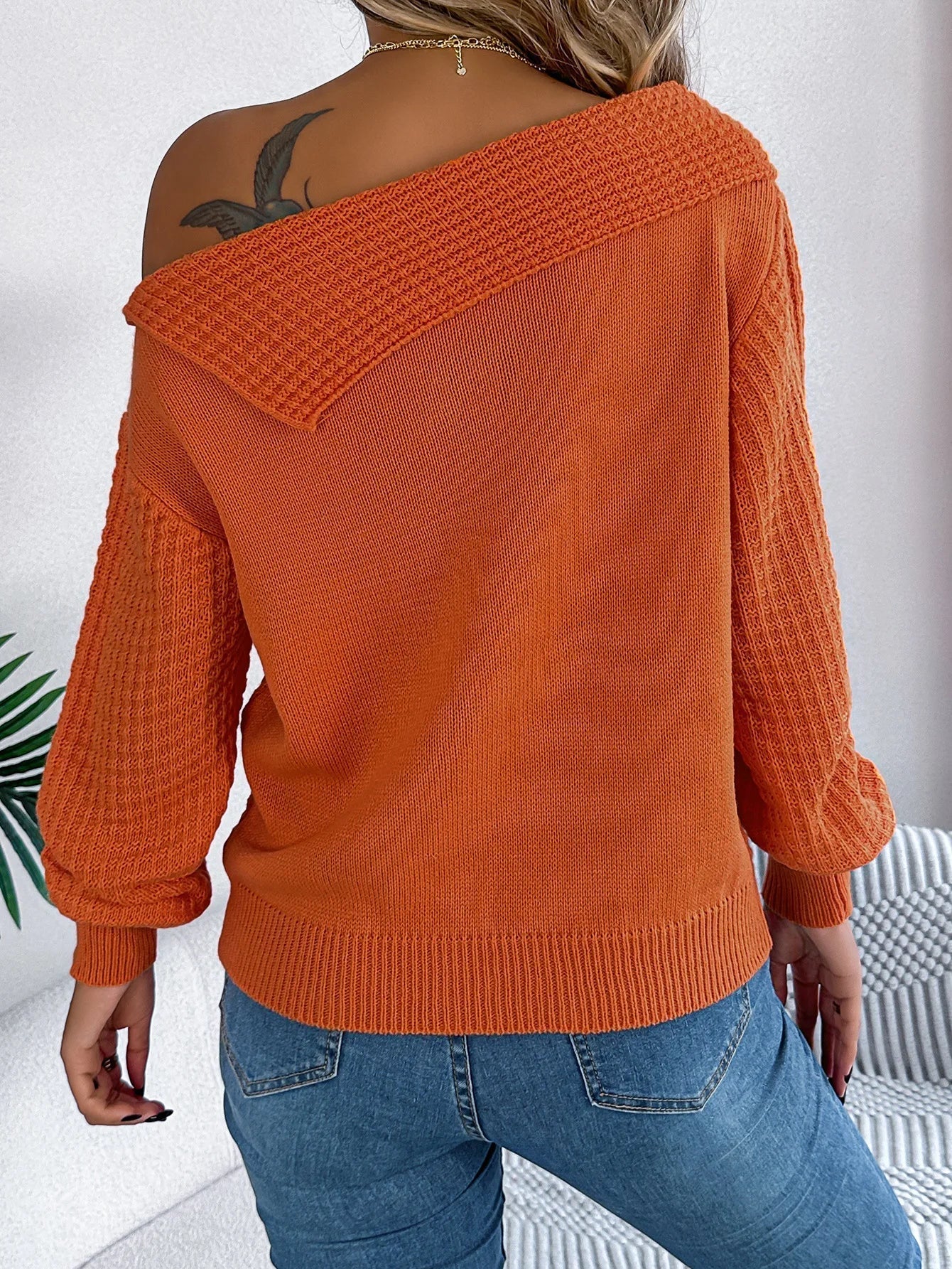 Nora | Moderner Strickpullover Mit Schulterfreiem Look