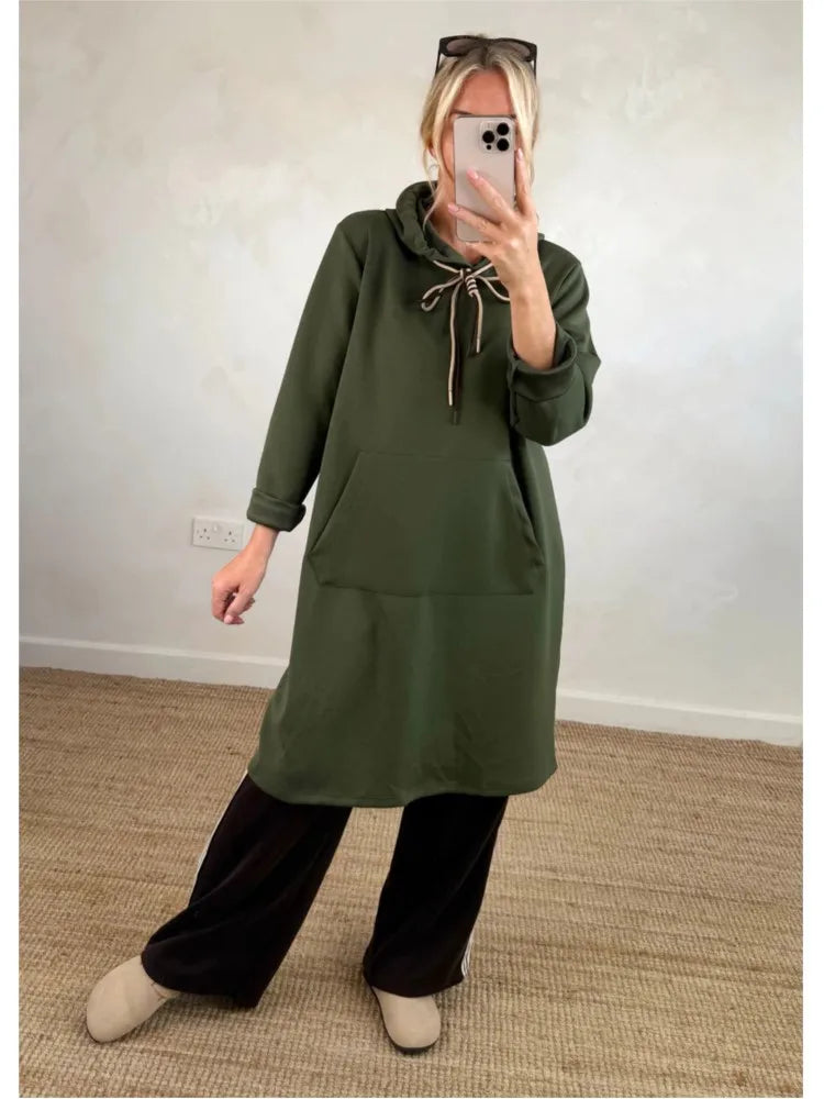 Lara | Mädchenkleid in moderner A-Linie mit Kapuze