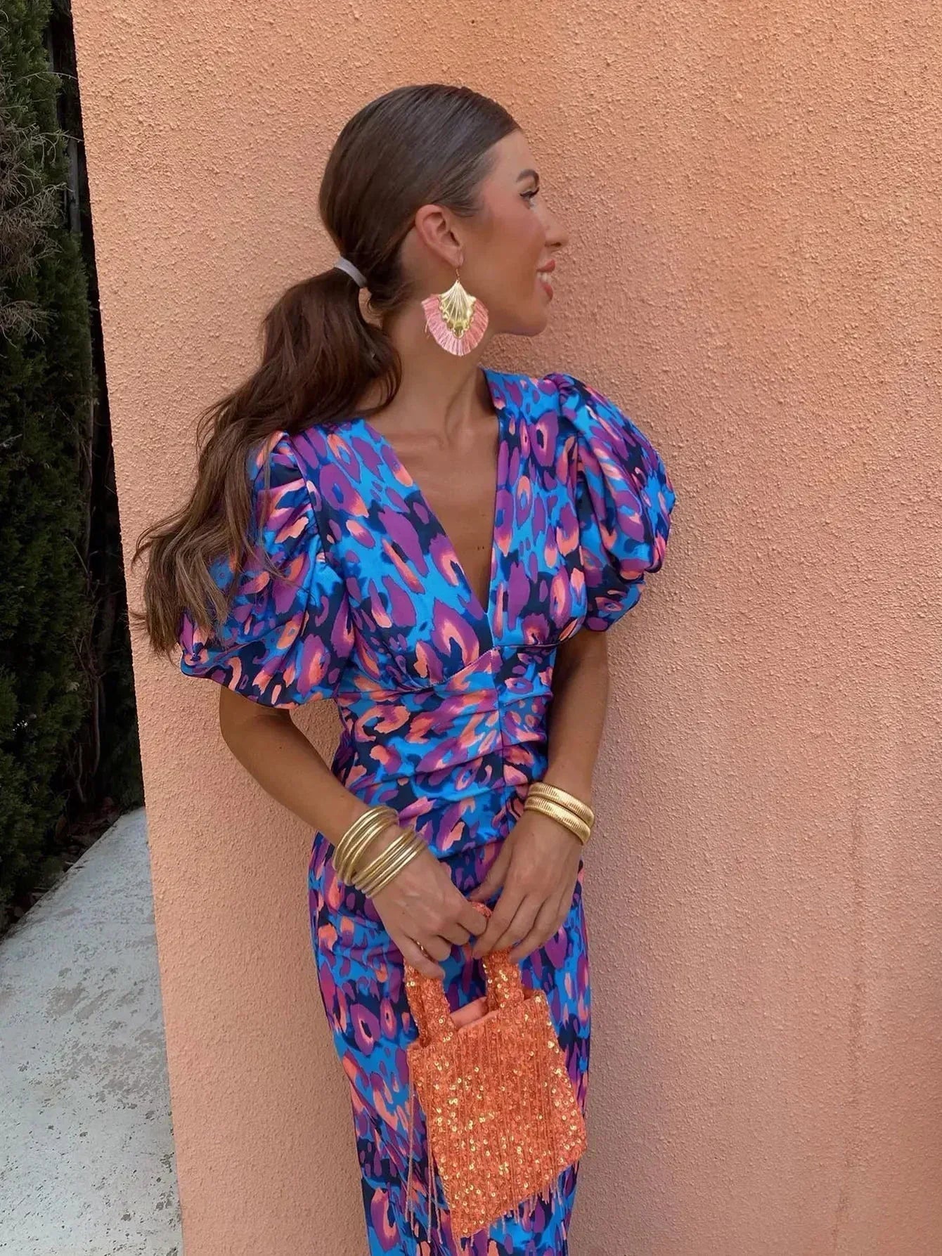 Elena | Auffälliges Halblanges Kleid mit Puffärmeln
