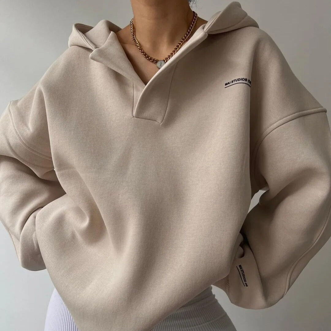 Mara | Moderner Damen Hoodie mit V-Ausschnitt für Alltag