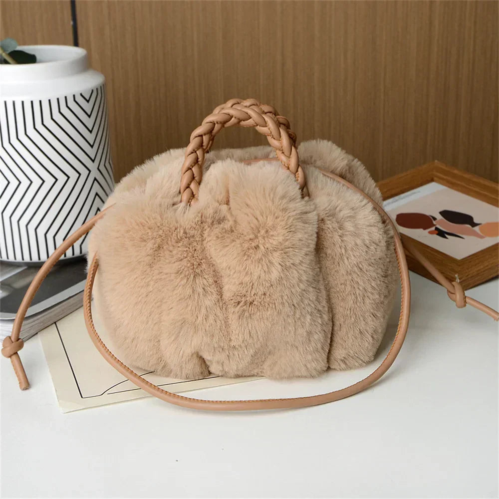 Jana | Schultertasche Damen dekorativ und weich
