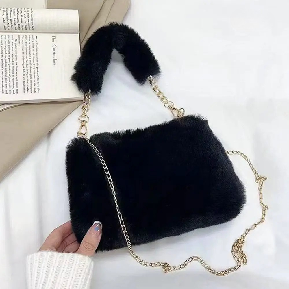 Elisa | Stilvolle Damen Schultertasche aus Plüsch