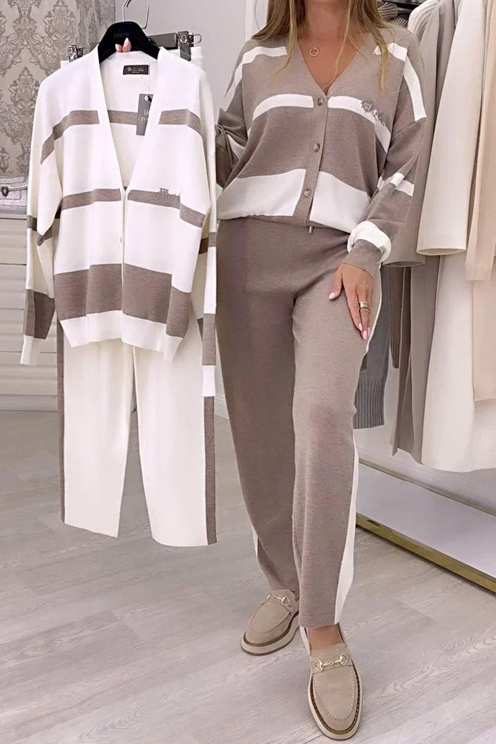 Clara | Klassisches Strickset mit Pullover und Hose