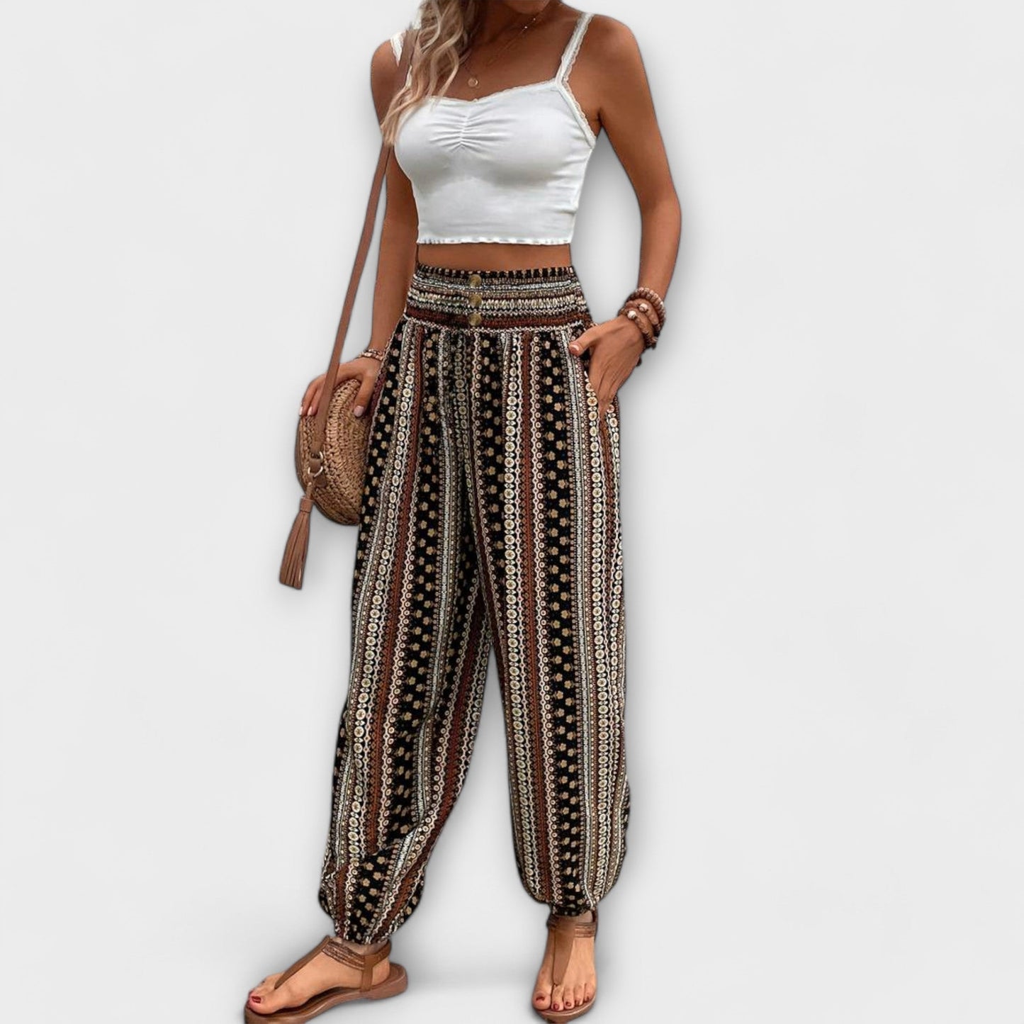 Anna | Lässige Damenhose mit feinem Ethno-Print