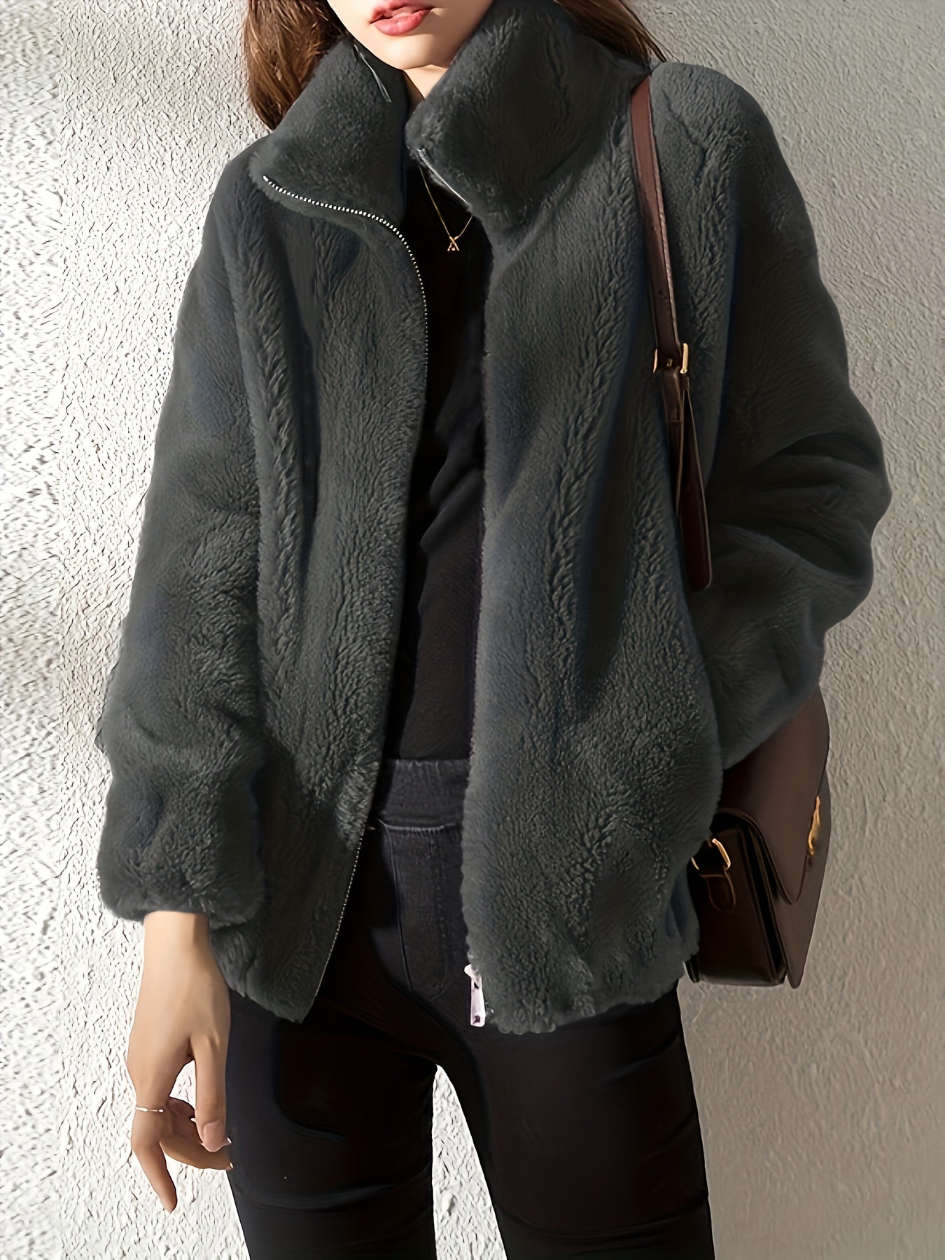 Luisa | This Stylische Damen-Winterjacke modern geschnitten