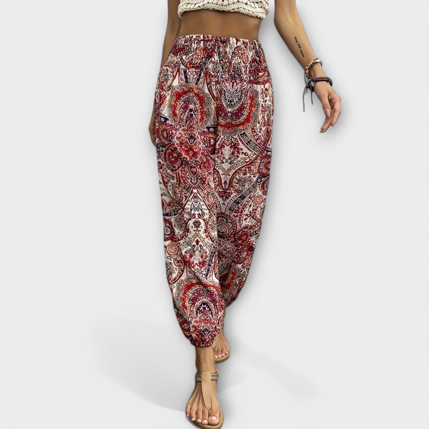 Anna | Lässige Damenhose mit feinem Ethno-Print