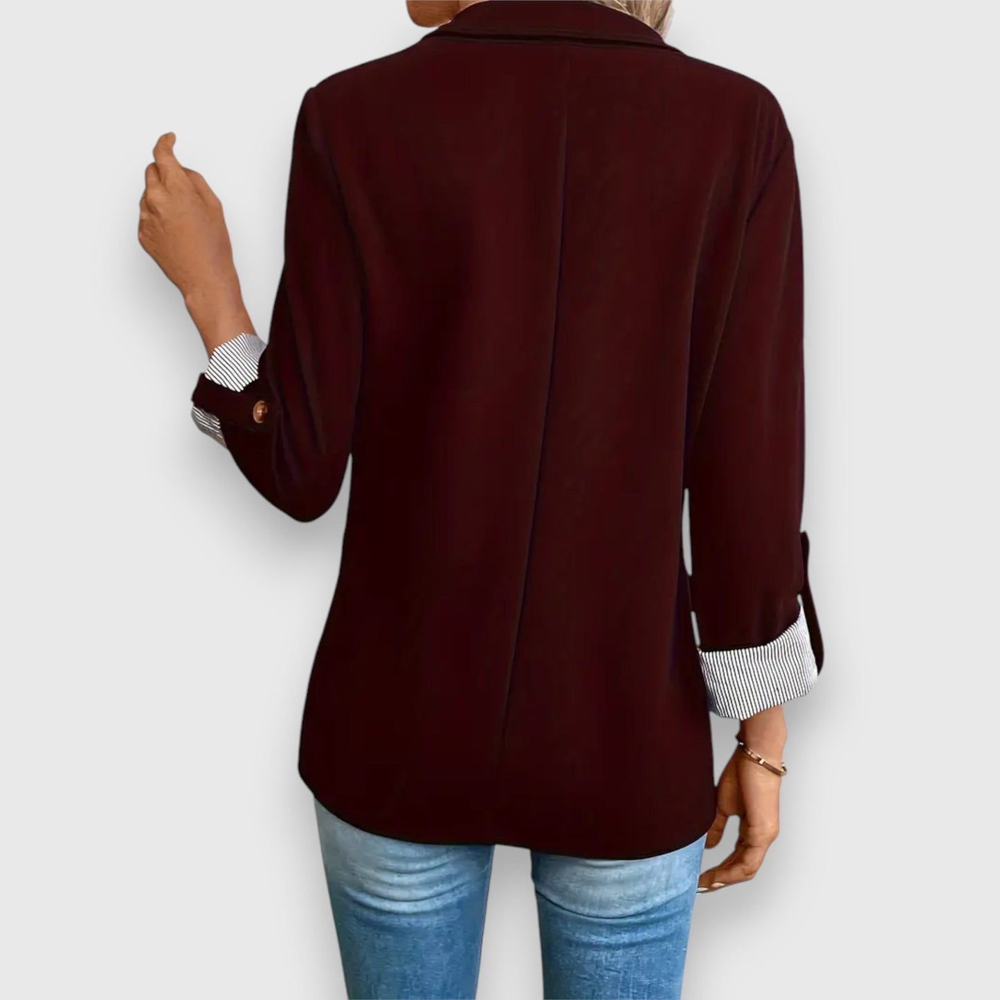 Sophie | This Moderner Damen-Blazer elegant geschnitten