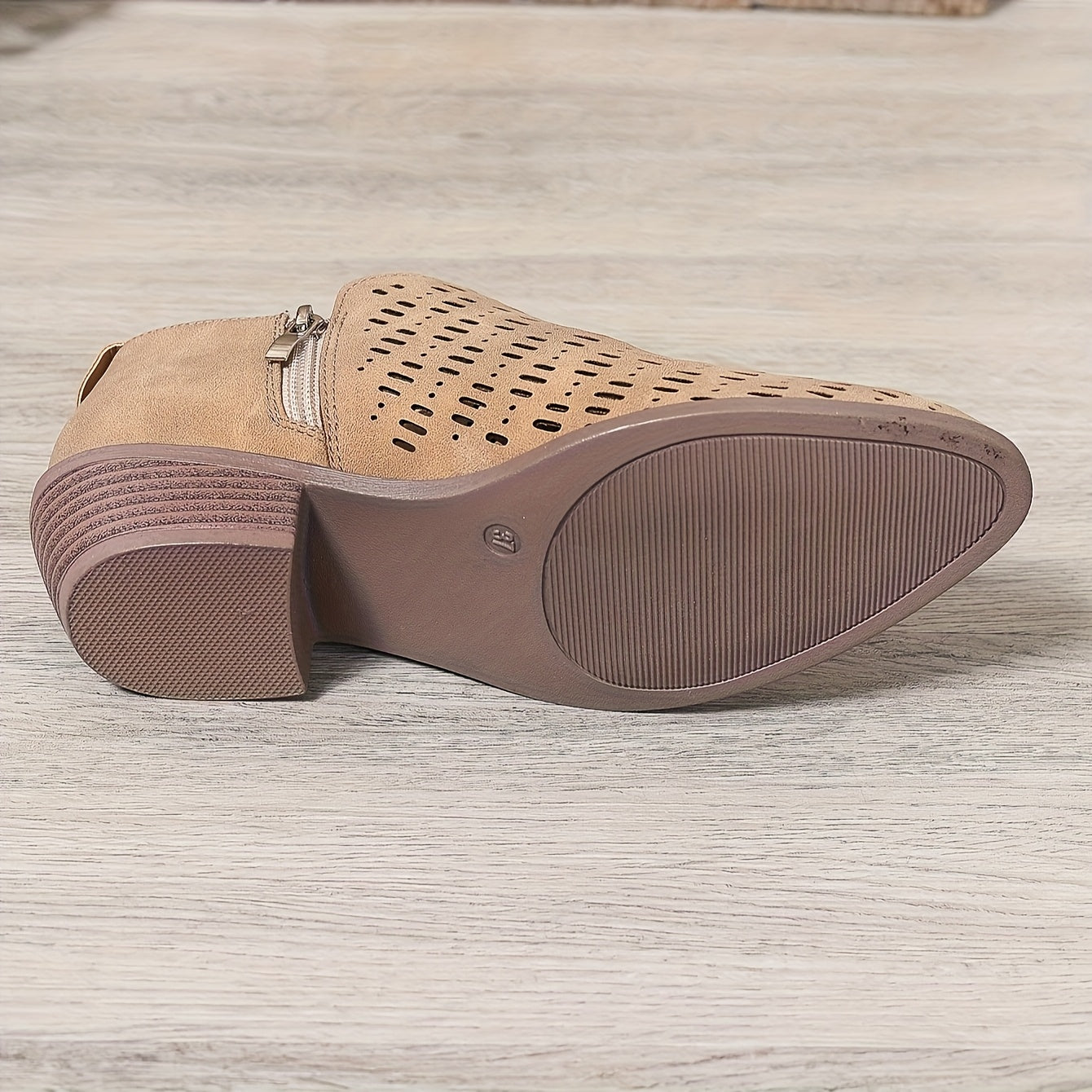 Laura | Trendige Damen Stiefeletten im Design