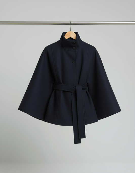 Clara | Eleganter Damen-Cape-Mantel mit Gürtelakzent