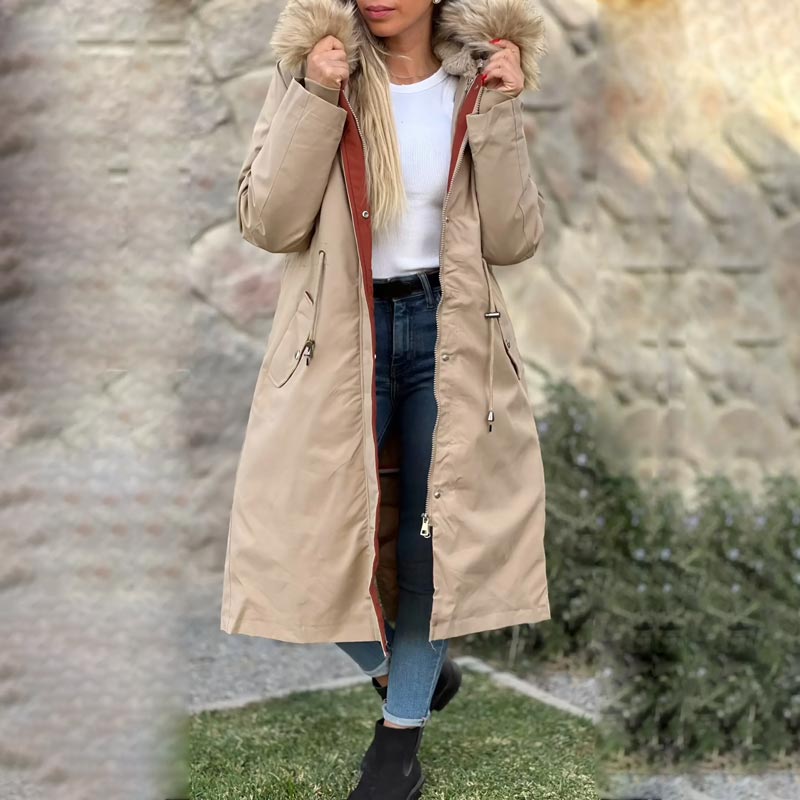 Nora | Trendige Damenjacke mit warmer Kapuze und Pelz