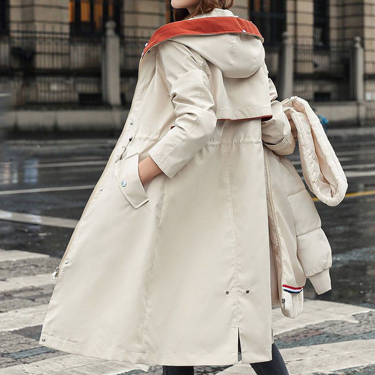 Nora | Trendige Damenjacke mit warmer Kapuze und Pelz