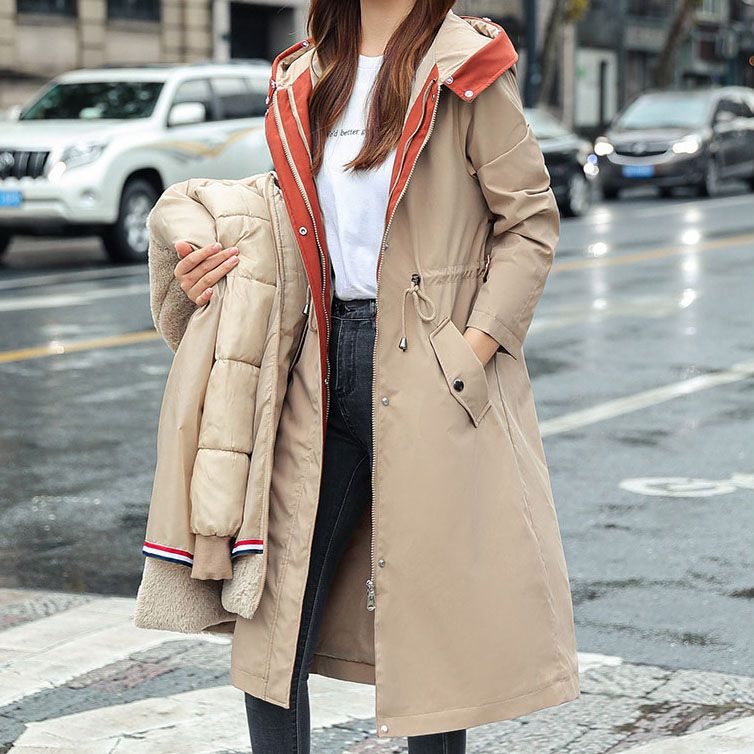 Nora | Trendige Damenjacke mit warmer Kapuze und Pelz